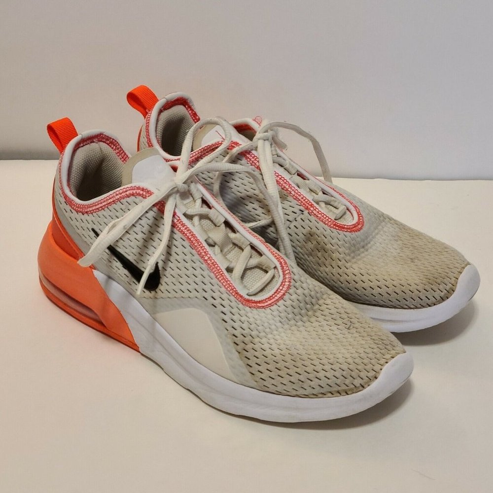 Nike Air Max Motion 2 Women's White Gray Coral Size 8.5 Shoe Good w/ Some Stains